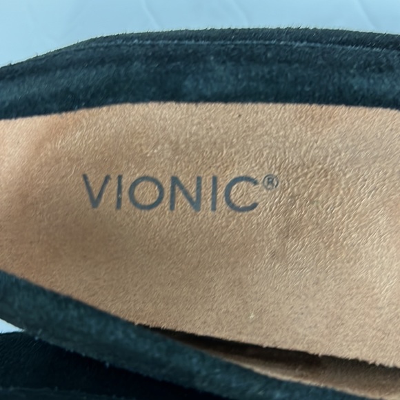 Vionic black suede loafers - Picture 8 of 9